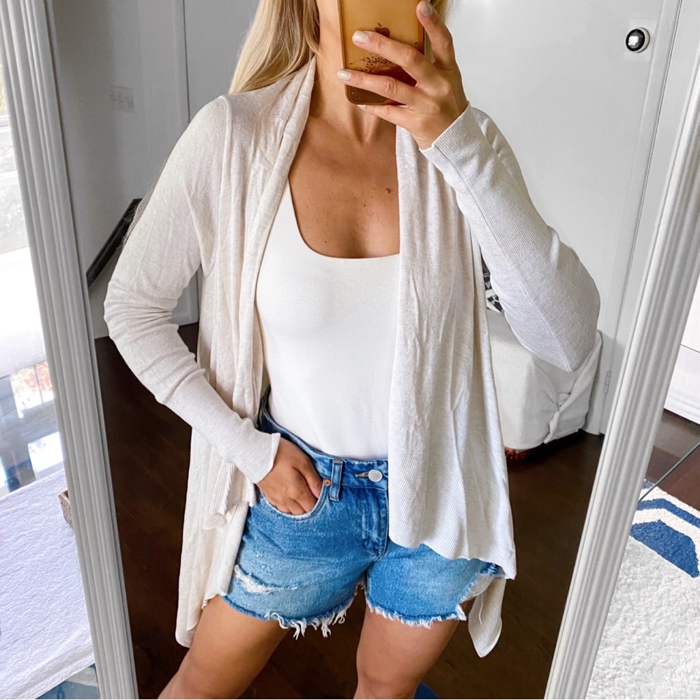 🐚 UP2FASHION OATMEAL IVORY ASYMMETRICAL CARDIGAN SWEATER!